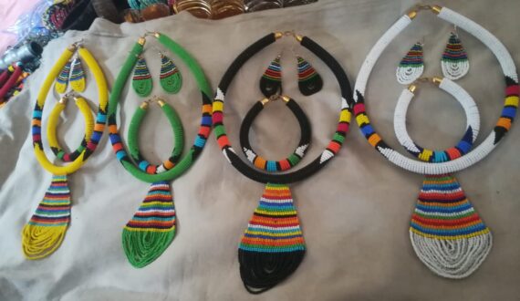 Dovetailed beaded choker tube necklace set