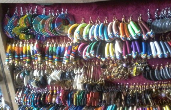 Earings assorted