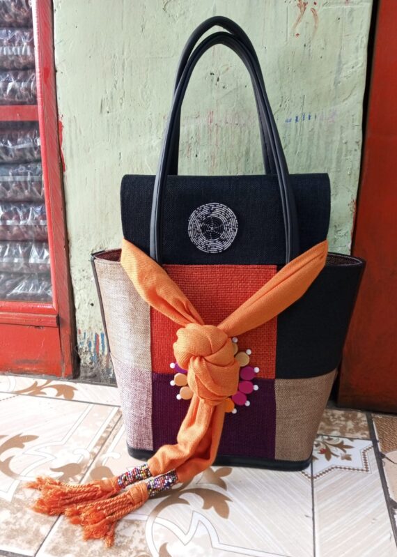 MADAGASCAR BAG SET WITH CLUTCH PURSE AND SCARF