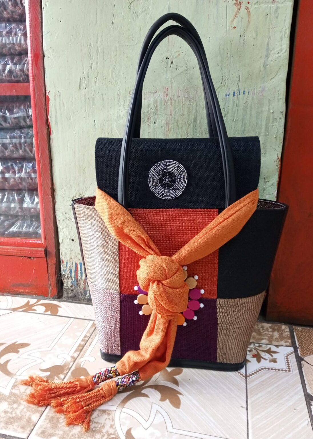 MADAGASCAR BAG SET WITH CLUTCH PURSE AND SCARF
