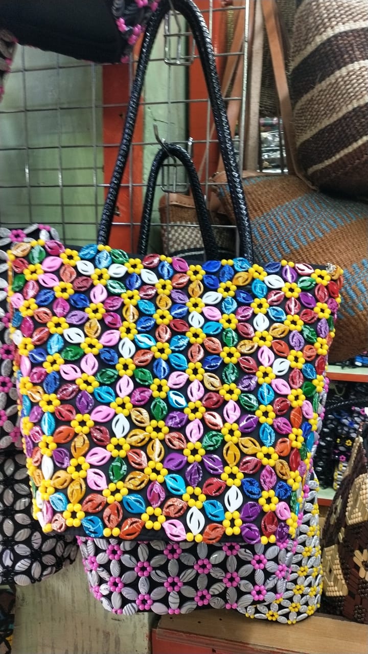 STAR CERAMIC BEADED HANDBAG WITH WOVEN HANDLE