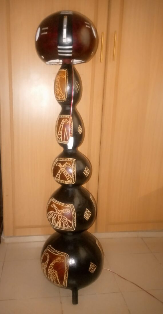 Etched gourd lampstand (2)