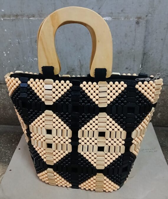 Designed Wooden Bead Bag Wooden Handle Kenya made (3)