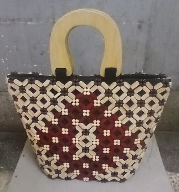 Designed Wooden Bead Bag Wooden Handle Kenya made (4)